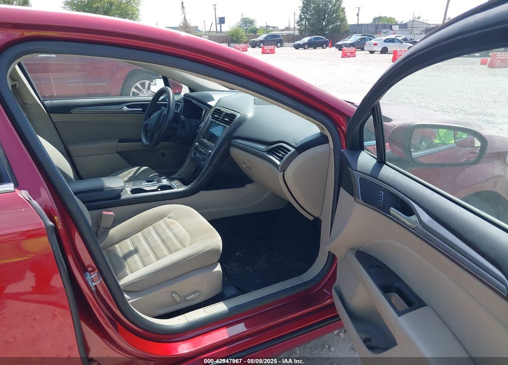 2018 FORD FUSION VIN: 3FA6P0LU0JR140772