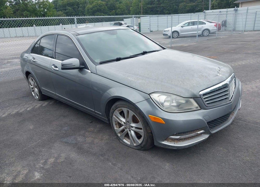 2013 MERCEDES-BENZ C 300 LUXURY 4MATIC VIN: WDDGF8AB3DR273873
