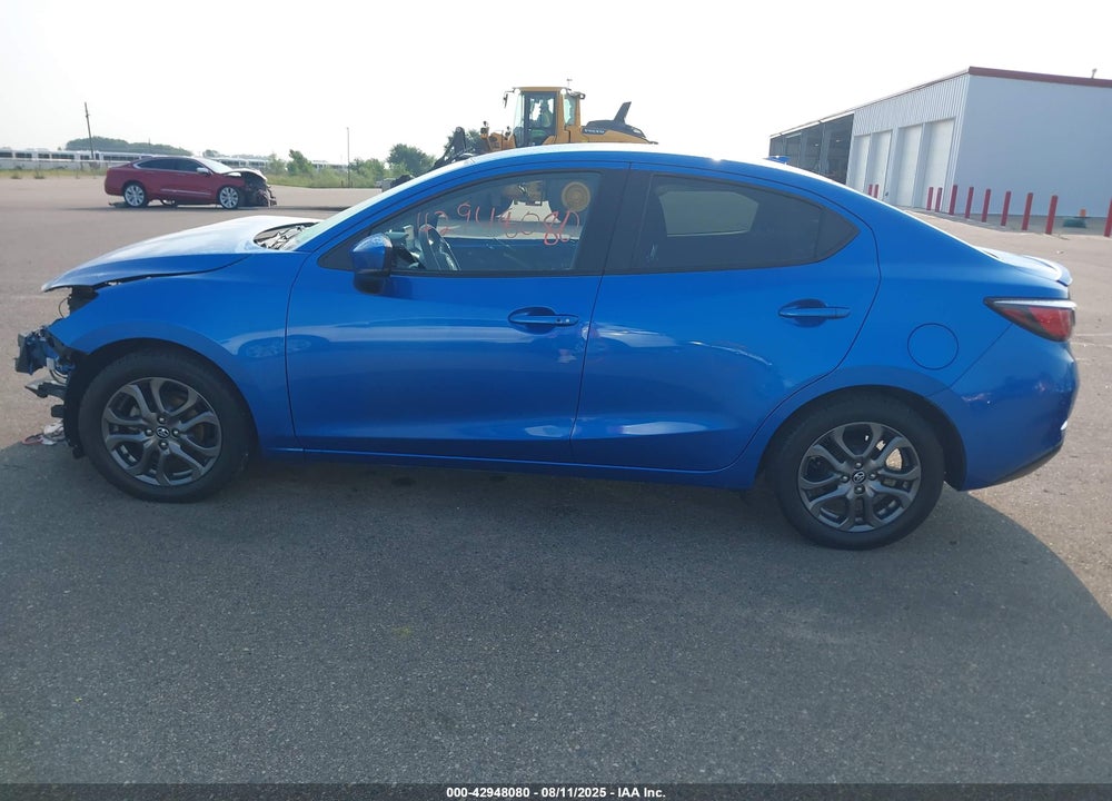 2019 TOYOTA YARIS VIN: 3MYDLBYV6KY526423