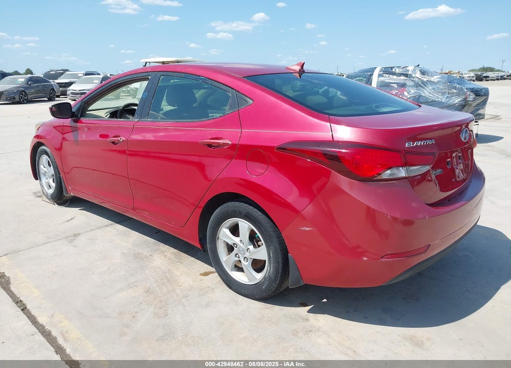 2015 HYUNDAI ELANTRA VIN: KMHDH4AE5FU353584