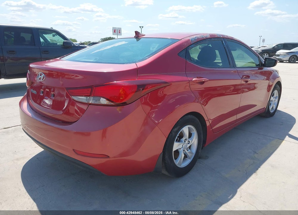 2015 HYUNDAI ELANTRA VIN: KMHDH4AE5FU353584