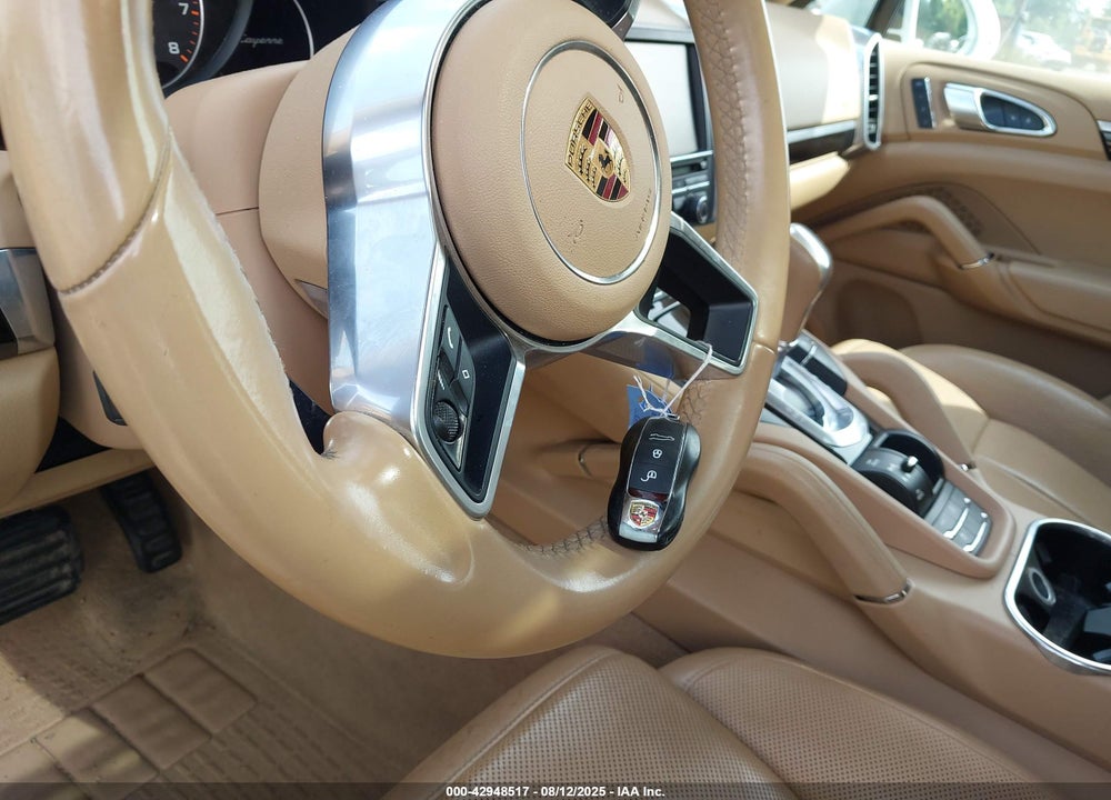 2016 PORSCHE CAYENNE VIN: WP1AA2A22GKA14976