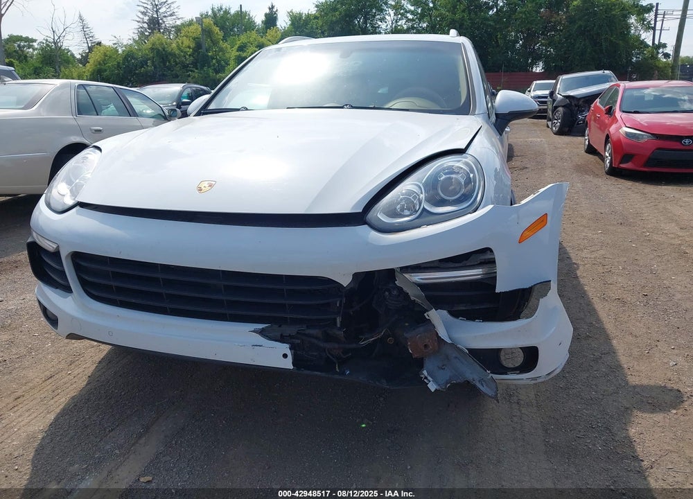 2016 PORSCHE CAYENNE VIN: WP1AA2A22GKA14976
