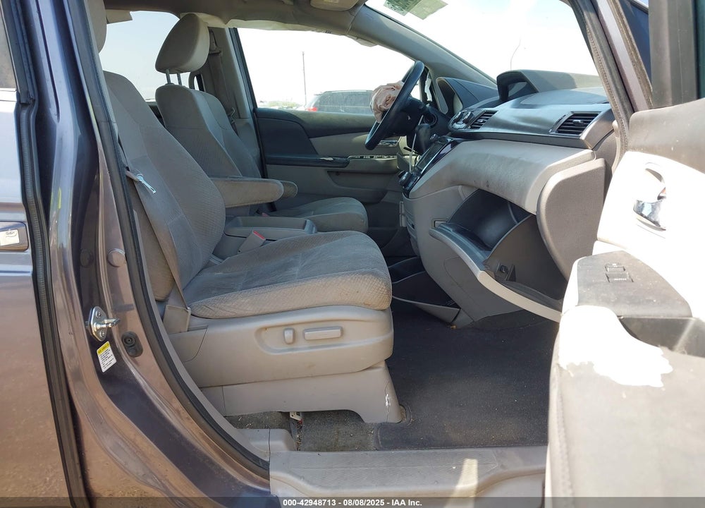 2016 HONDA ODYSSEY SE VIN: 5FNRL5H32GB010387