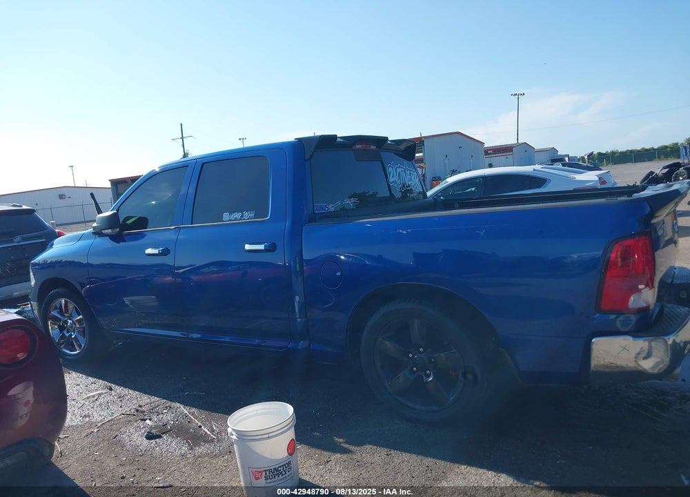 2018 RAM 1500 VIN: 3C6RR6LT1JG195374
