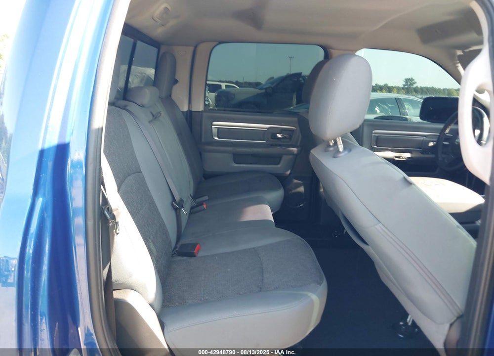2018 RAM 1500 VIN: 3C6RR6LT1JG195374