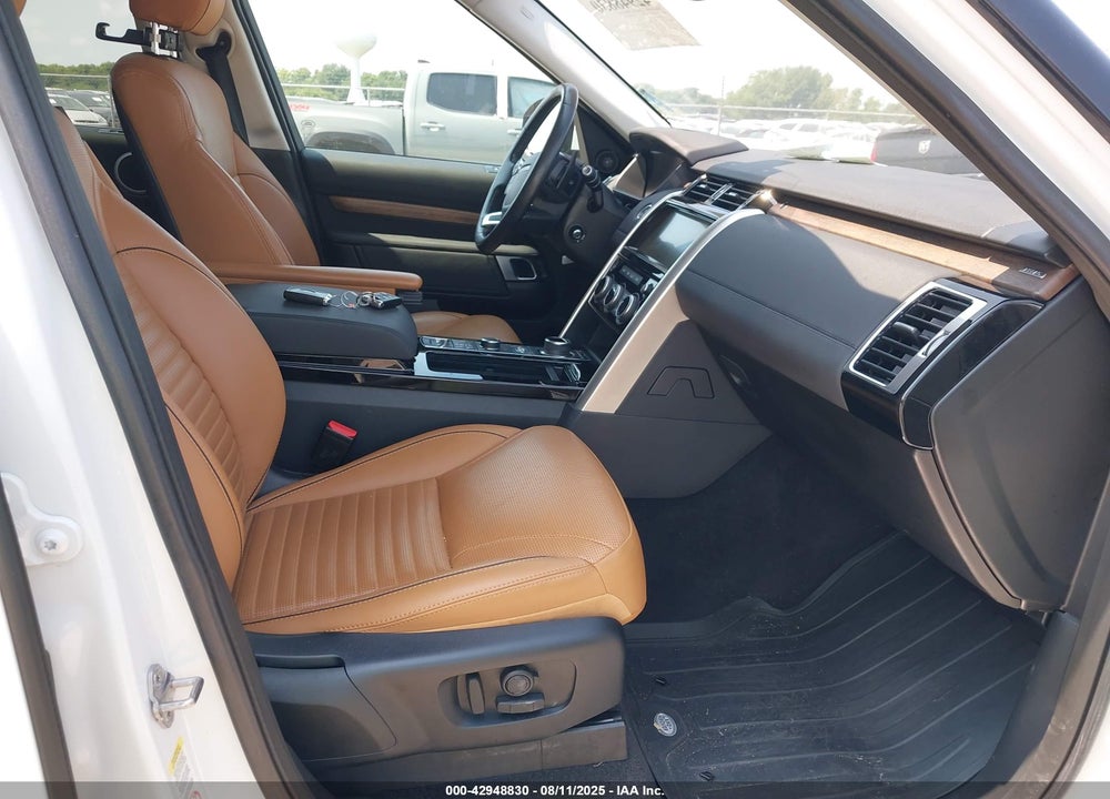 2018 LAND ROVER DISCOVERY VIN: SALRR2RV1JA049185