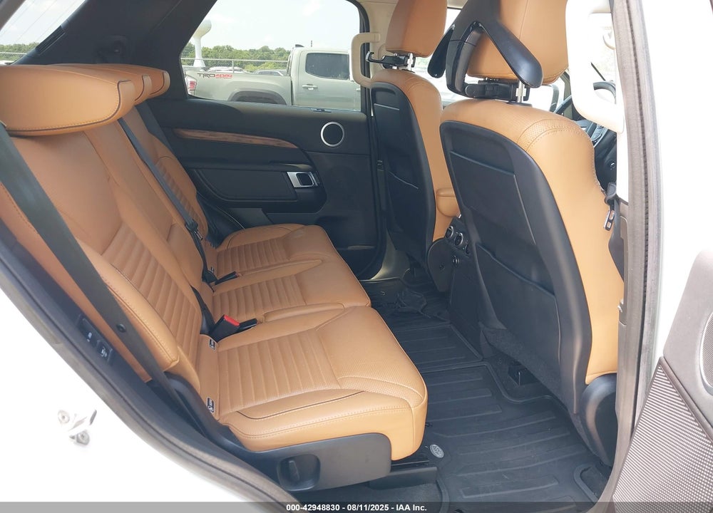 2018 LAND ROVER DISCOVERY VIN: SALRR2RV1JA049185