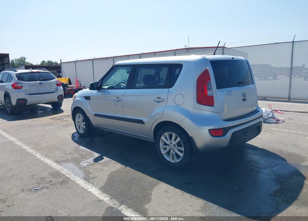 2012 KIA SOUL VIN: KNDJT2A61C7401773