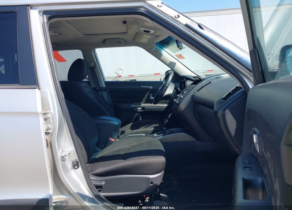 2012 KIA SOUL VIN: KNDJT2A61C7401773
