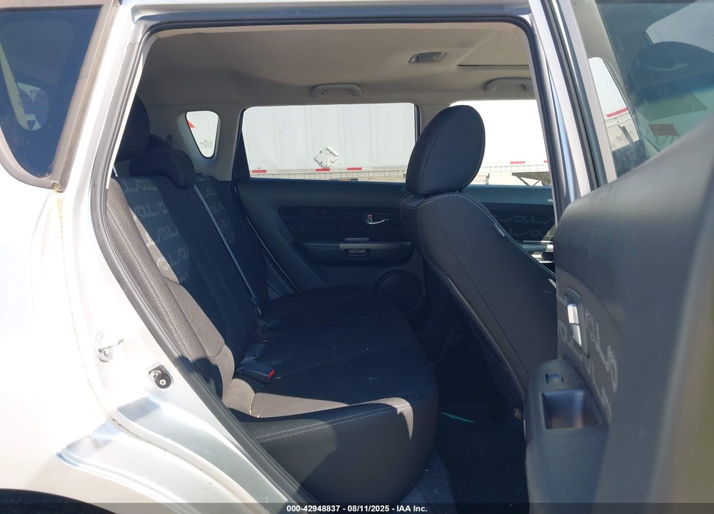 2012 KIA SOUL VIN: KNDJT2A61C7401773