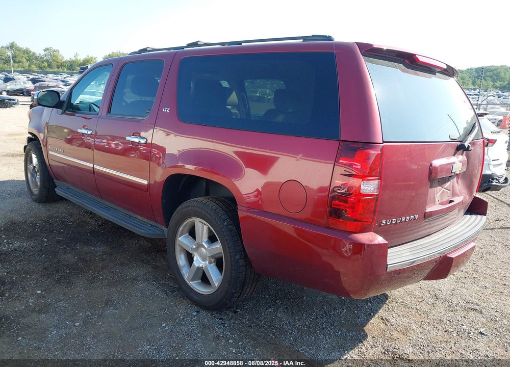2011 CHEVROLET SUBURBAN 1500 VIN: 1GNSKKE37BR217178