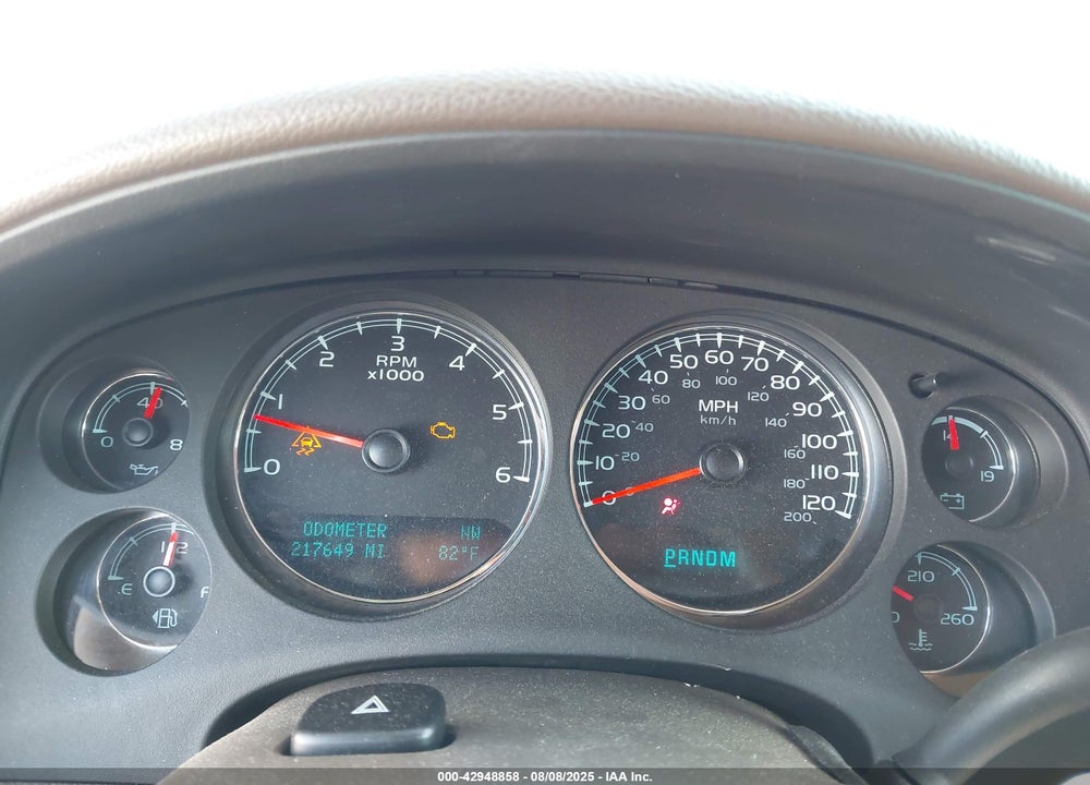 2011 CHEVROLET SUBURBAN 1500 VIN: 1GNSKKE37BR217178