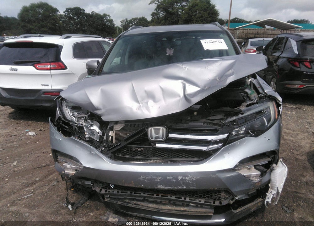 2017 HONDA PILOT VIN: 5FNYF5H96HB043319