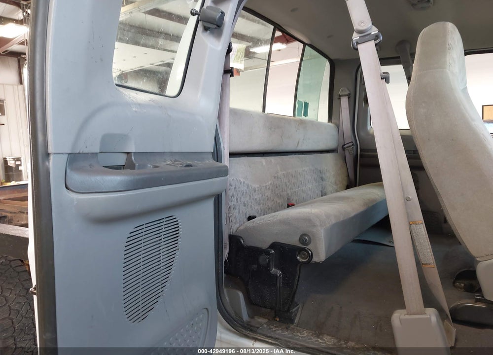 1999 FORD F-250 LARIAT/XL/XLT VIN: 1FTNX21L3XEC32899