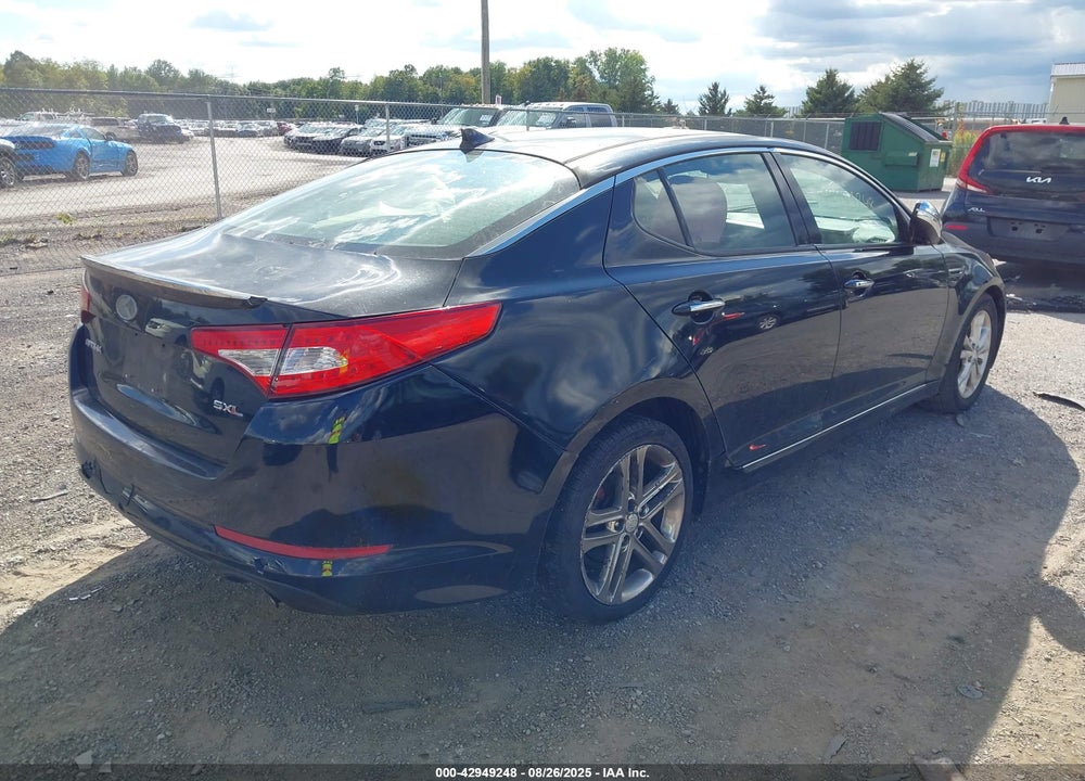 2013 KIA OPTIMA VIN: 5XXGR4A64DG207610