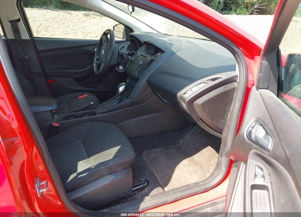 2015 FORD FOCUS VIN: 1FADP3F22FL379376