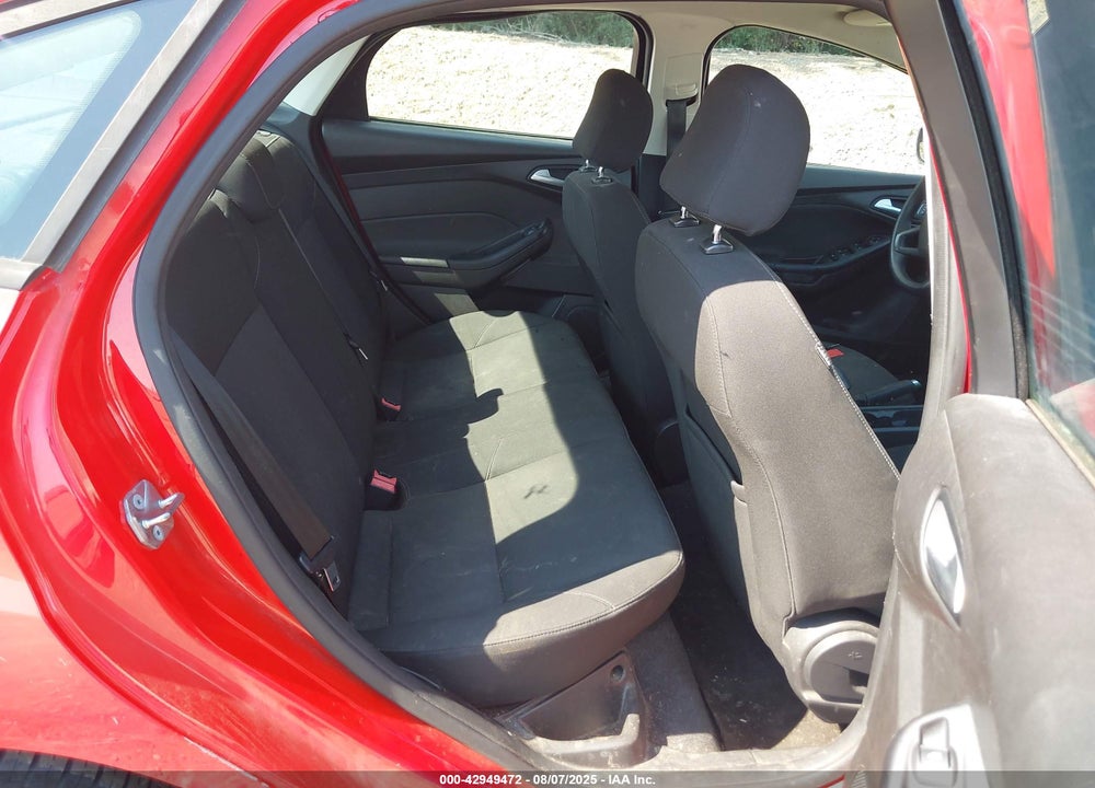 2015 FORD FOCUS VIN: 1FADP3F22FL379376