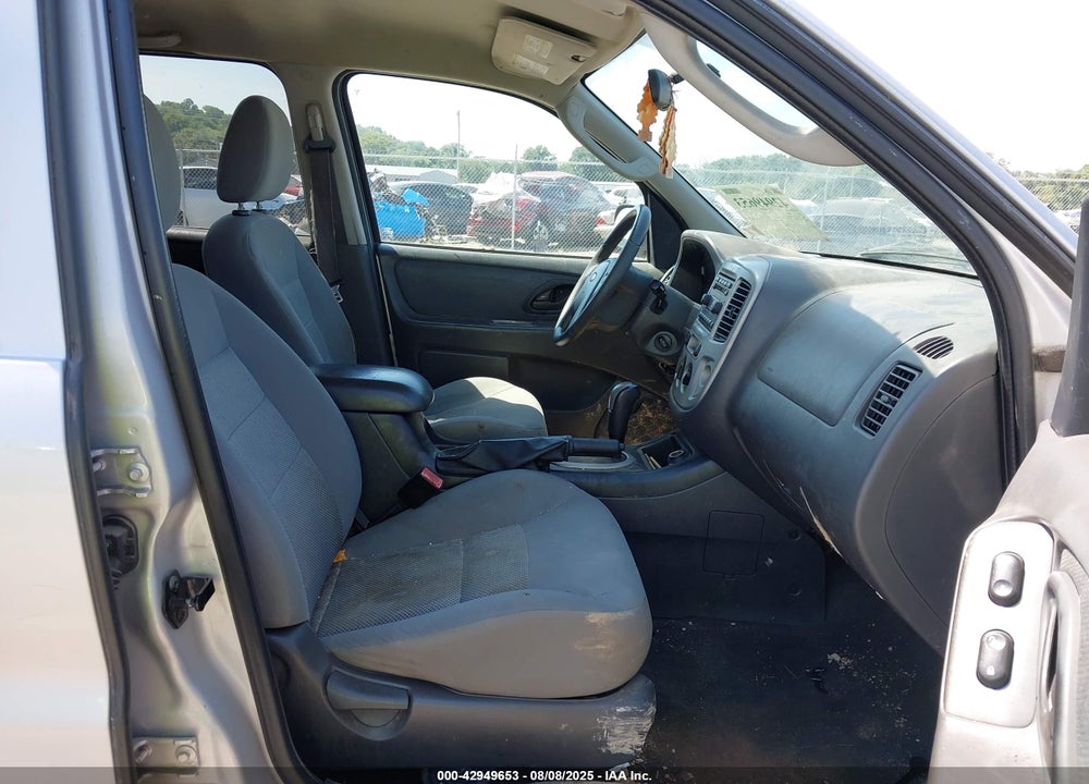 2005 FORD ESCAPE XLT VIN: 1FMYU93115KD10259