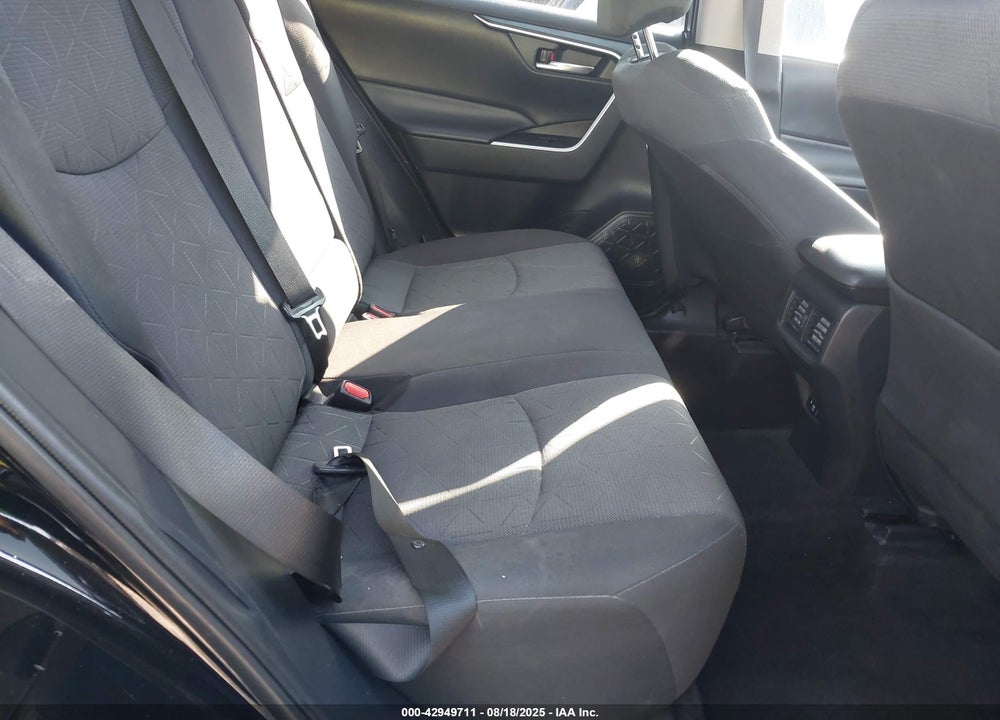 2021 TOYOTA RAV4 VIN: 2T3P1RFV9MW222749