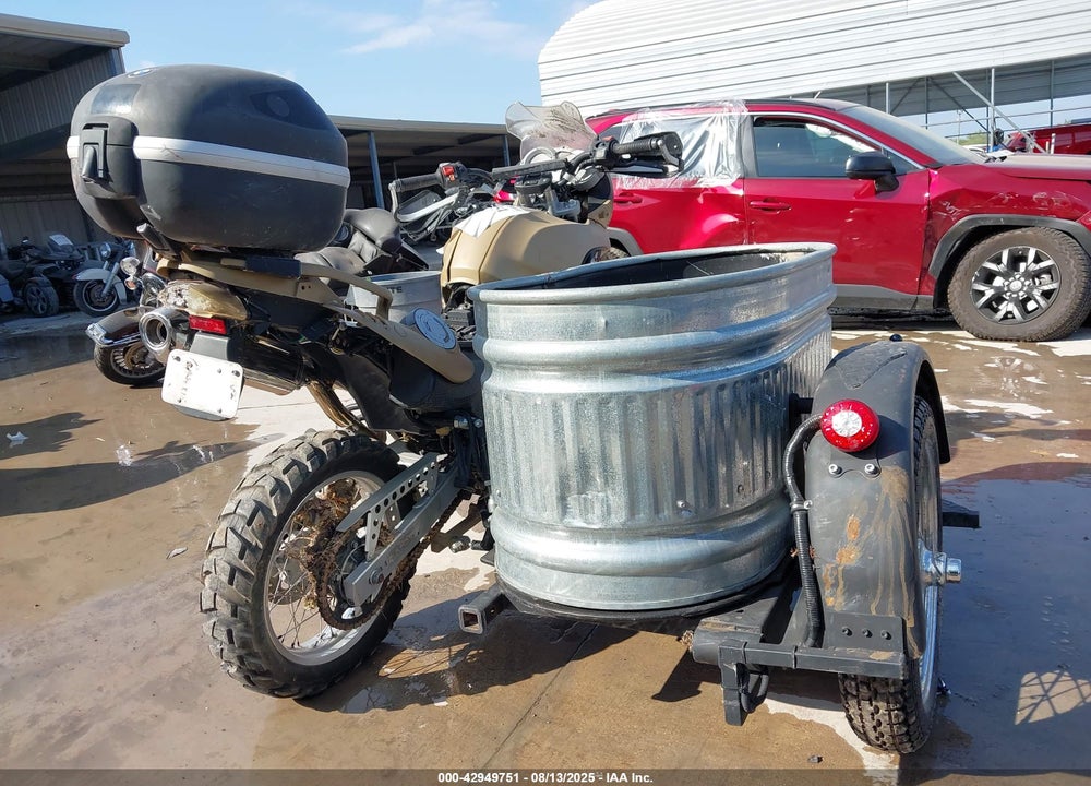 2005 BMW F650 DAKAR VIN: WB10186A15ZL45565