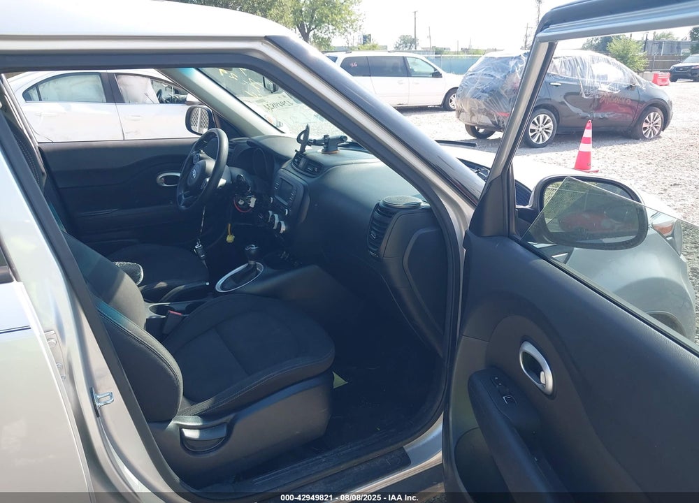 2017 KIA SOUL VIN: KNDJN2A27H7492076