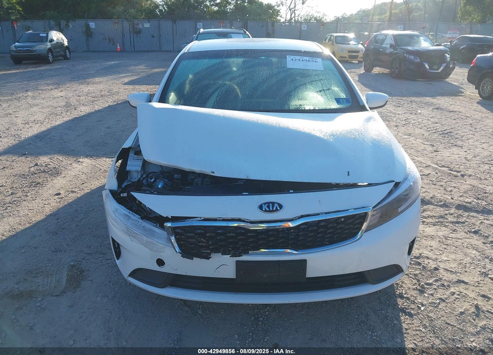 2018 KIA FORTE VIN: 3KPFL4A78JE195763