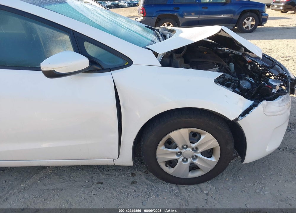 2018 KIA FORTE VIN: 3KPFL4A78JE195763