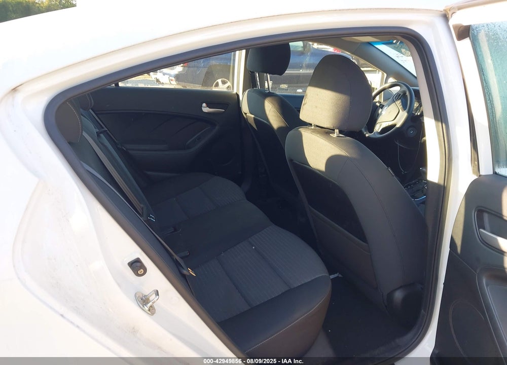 2018 KIA FORTE VIN: 3KPFL4A78JE195763