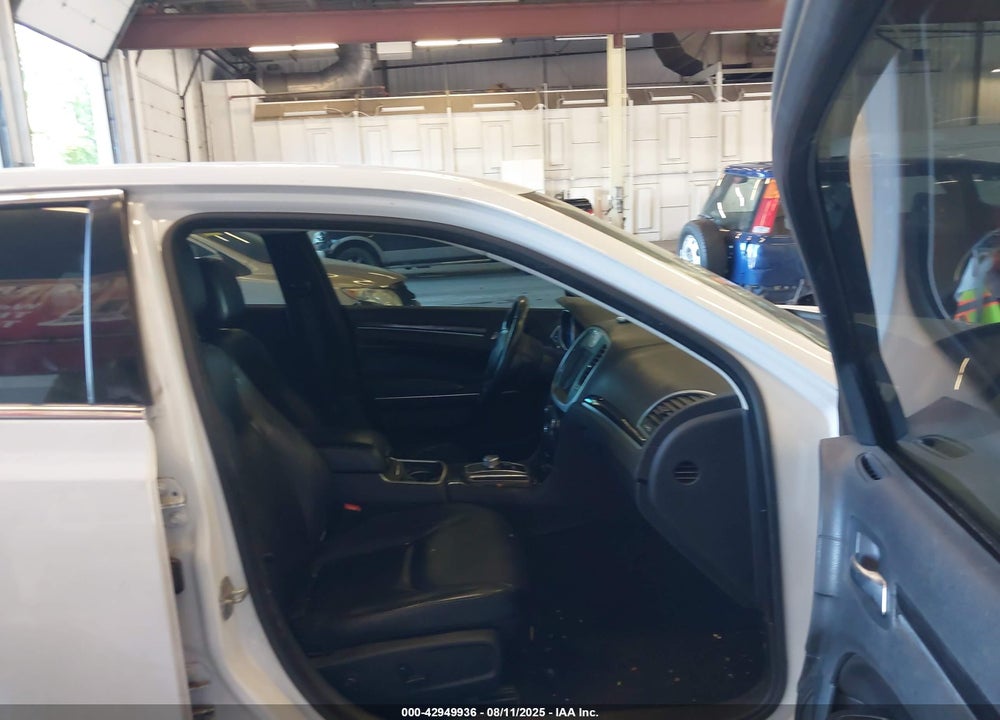 2015 CHRYSLER 300 LIMITED VIN: 2C3CCAAG8FH806926