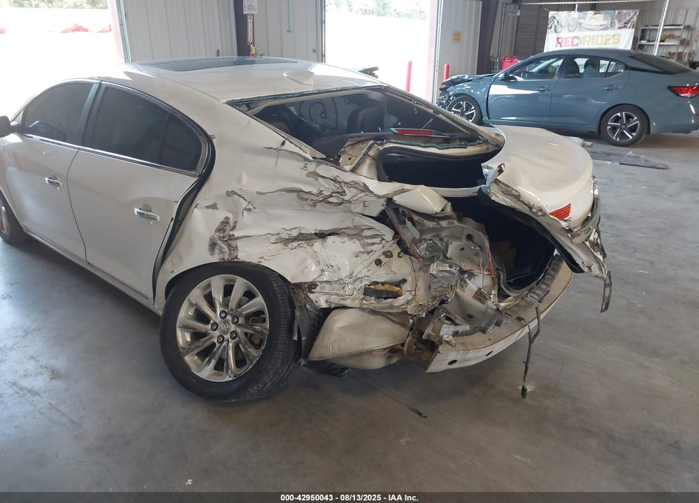 2016 BUICK LACROSSE VIN: 1G4GB5G30GF108448