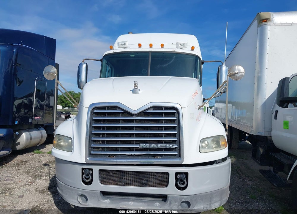 2014 MACK 600 CXU600 VIN: 1M1AW09Y0EM037982