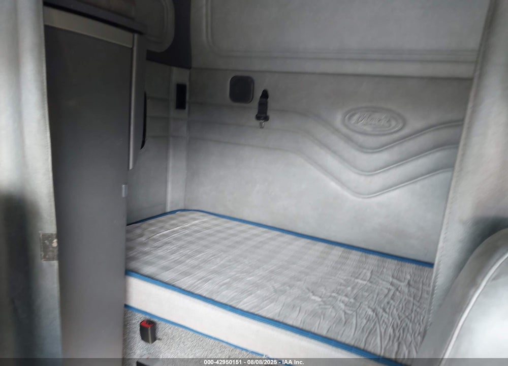 2014 MACK 600 CXU600 VIN: 1M1AW09Y0EM037982