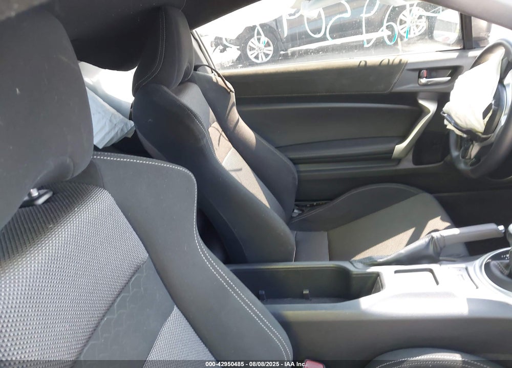 2020 TOYOTA GR 86 VIN: JF1ZNAA19L8753382