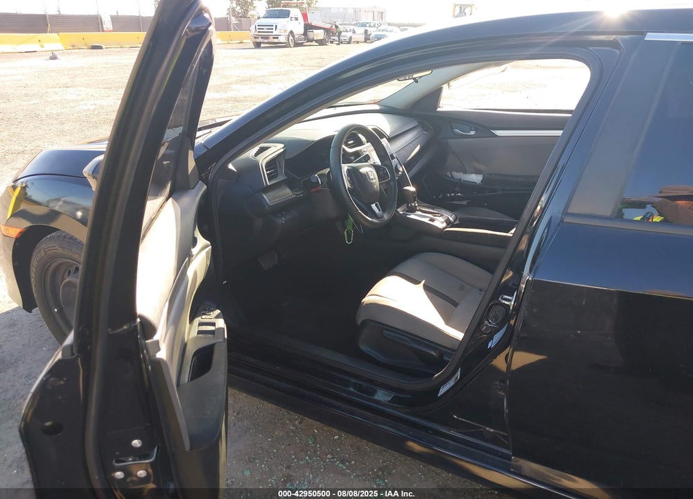 2019 HONDA CIVIC LX VIN: 2HGFC2F68KH586147