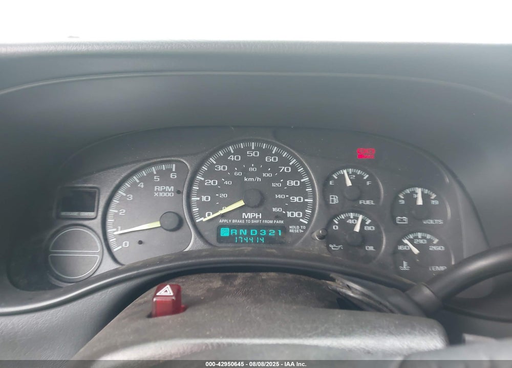 2000 CHEVROLET SILVERADO 1500 LS VIN: 1GCEC14W8YZ308056