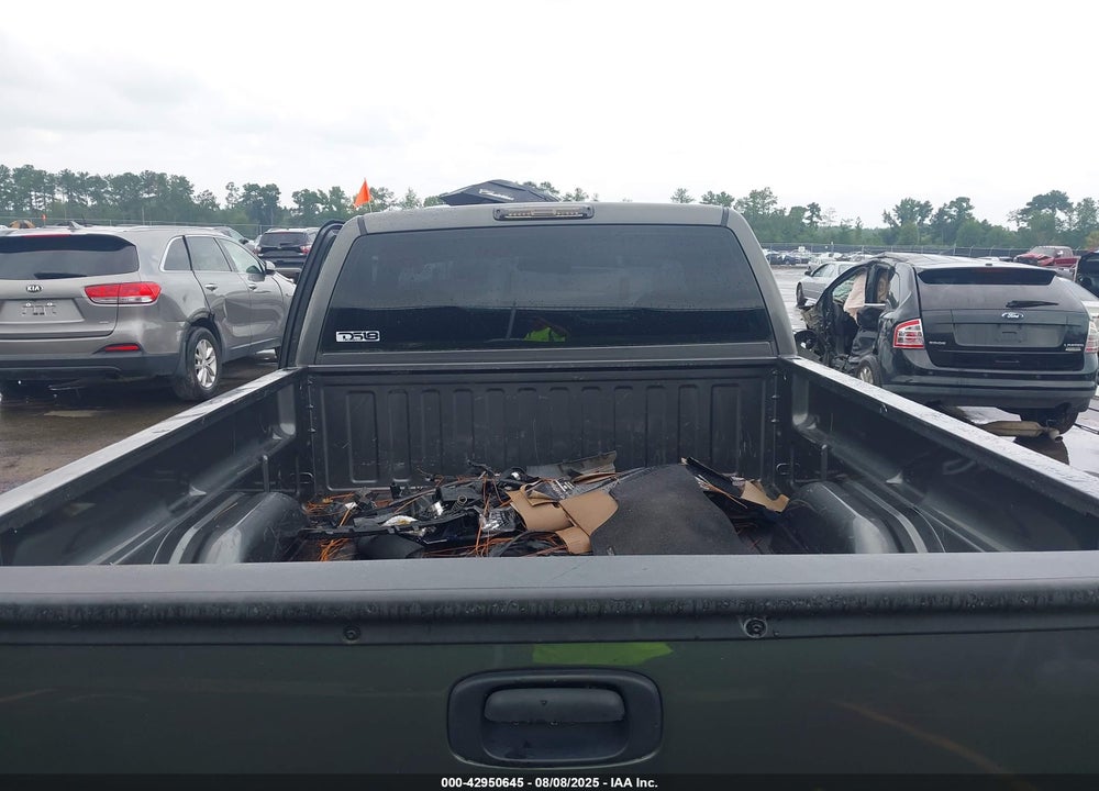 2000 CHEVROLET SILVERADO 1500 LS VIN: 1GCEC14W8YZ308056