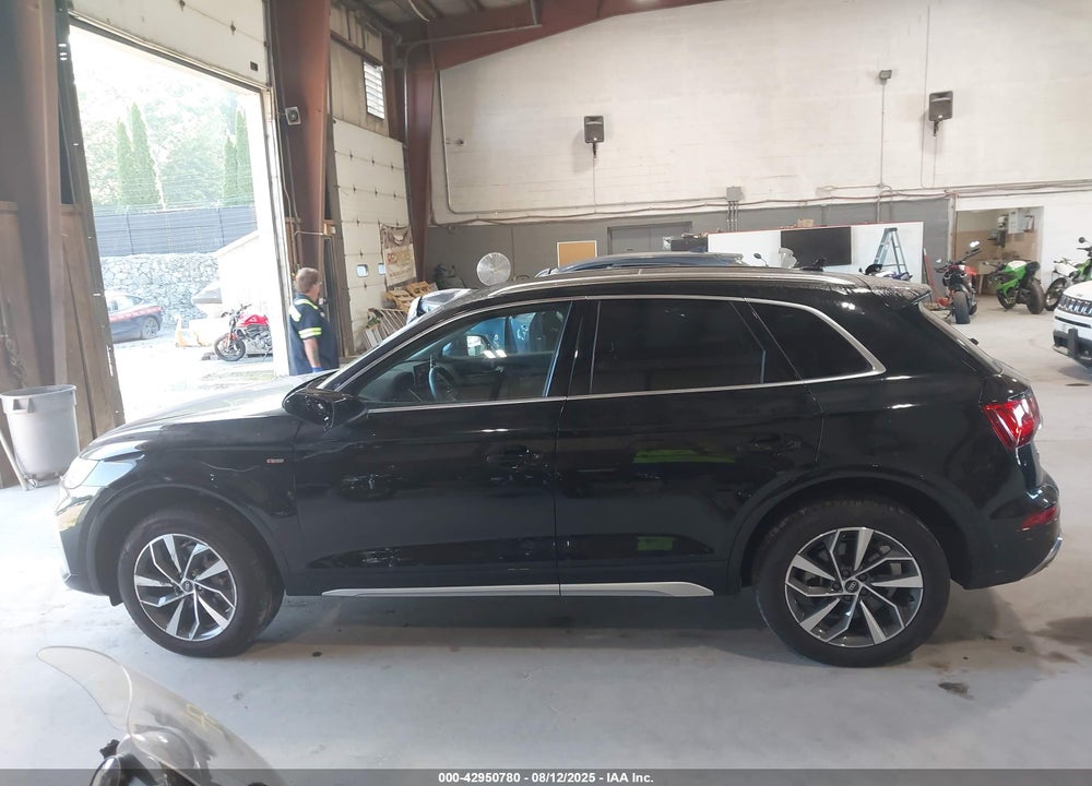 2024 AUDI Q5 VIN: WA1EAAFY6R2010825