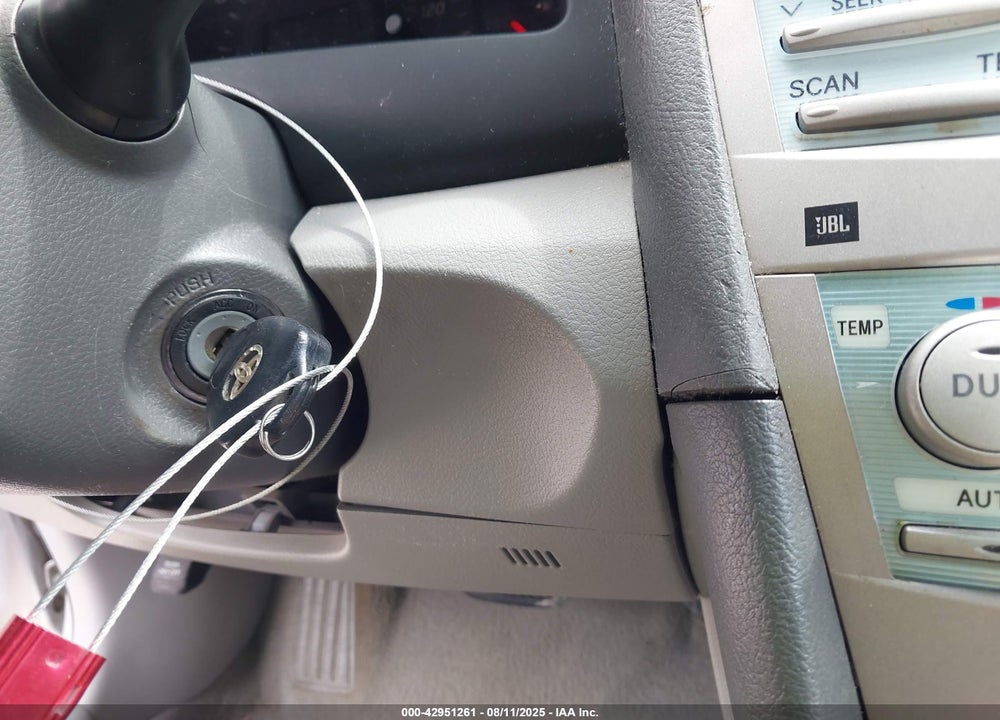2007 TOYOTA CAMRY XLE VIN: 4T1BE46K57U559861