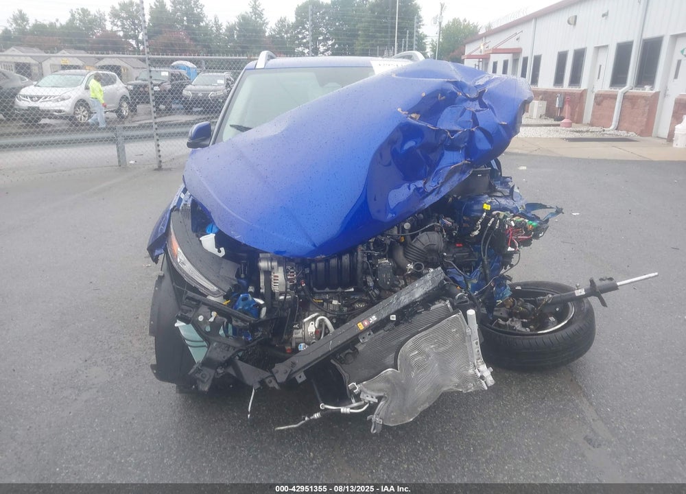 2024 HYUNDAI VENUE VIN: KMHRC8A32RU332545