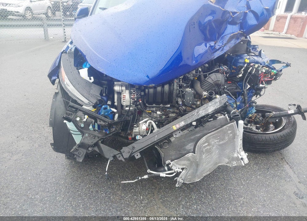 2024 HYUNDAI VENUE VIN: KMHRC8A32RU332545