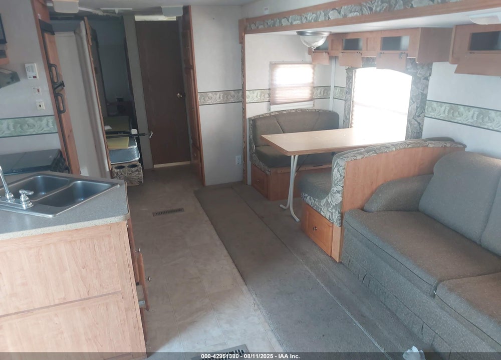 2006 FLAGSTAFF BY FR CLASSIC SUPER LITE S VIN: 4X4TFLG266D812886