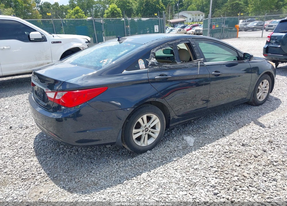 2013 HYUNDAI SONATA VIN: 5NPEB4AC4DH653035
