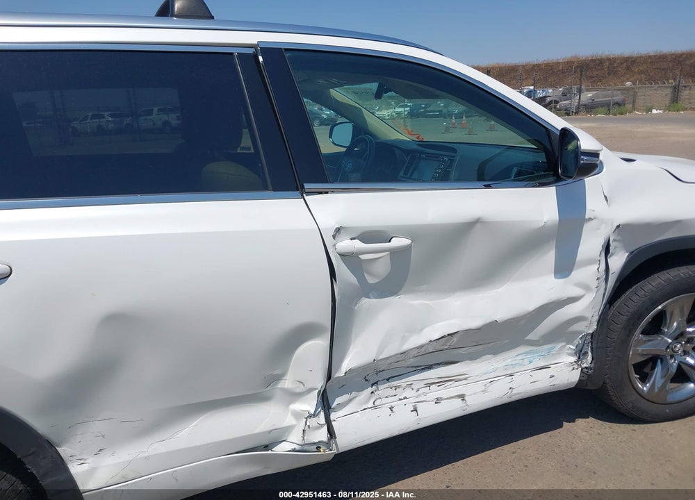 2017 TOYOTA HIGHLANDER VIN: 5TDDZRFHXHS368350