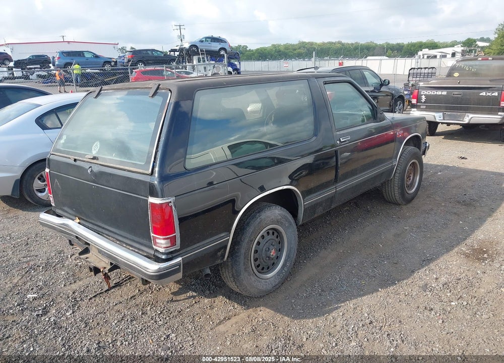 1985 CHEVROLET BLAZER S10 VIN: 1G8CT18B5F0117463