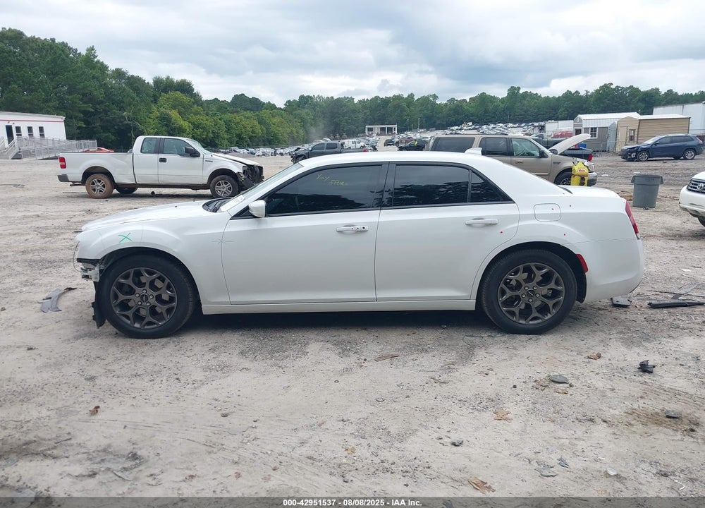 2015 CHRYSLER 300 VIN: 2C3CCAGG2FH736329