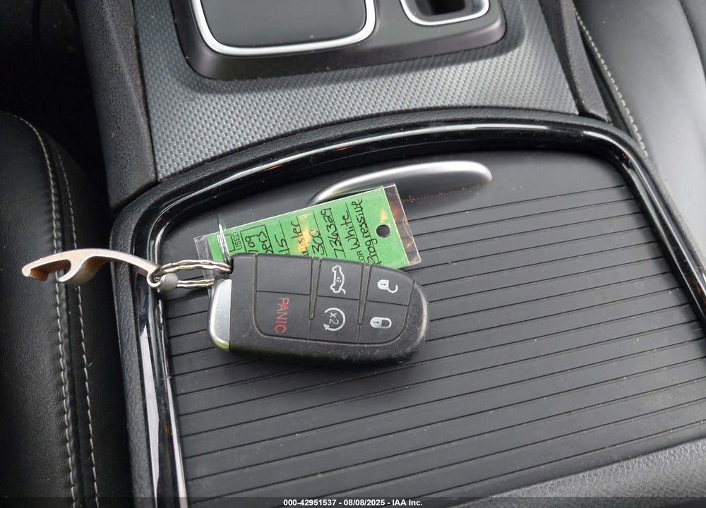 2015 CHRYSLER 300 VIN: 2C3CCAGG2FH736329