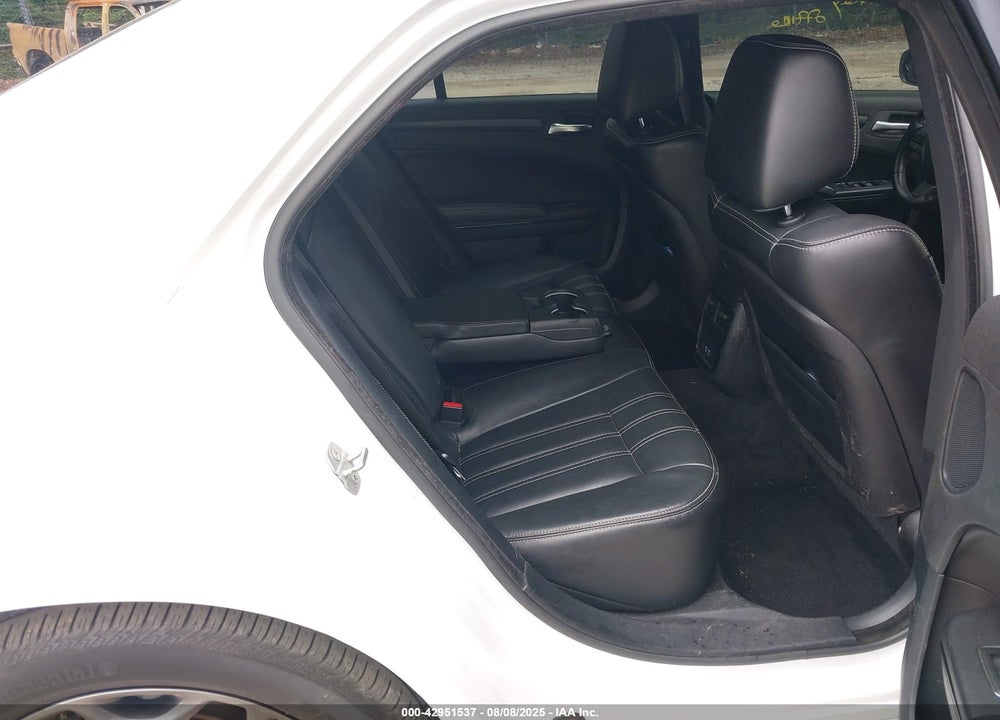 2015 CHRYSLER 300 VIN: 2C3CCAGG2FH736329