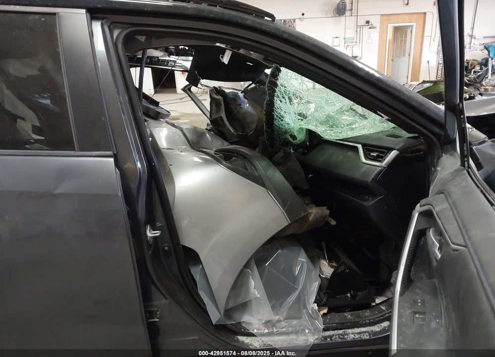 2019 TOYOTA RAV4 HYBRID XSE VIN: JTMEWRFV8KD511978