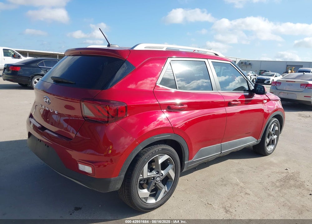 2024 HYUNDAI VENUE VIN: KMHRC8A34RU339108